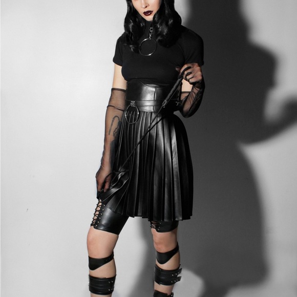 ISO DEANDRI - Picture 2 of 7